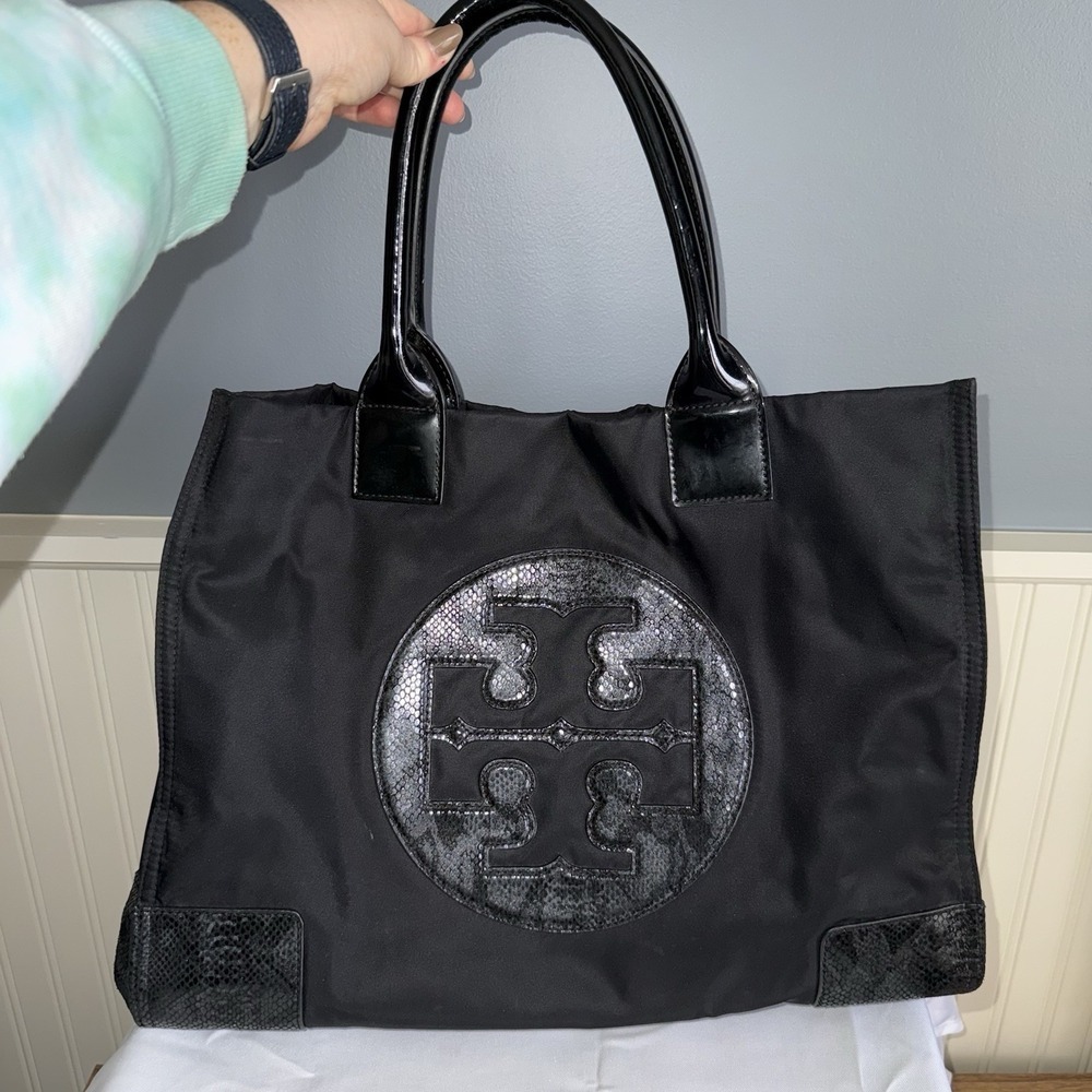 Tory Burch Large Ella Tote Black Nylon Snake Skin Logo Shoulder Overnight Bag